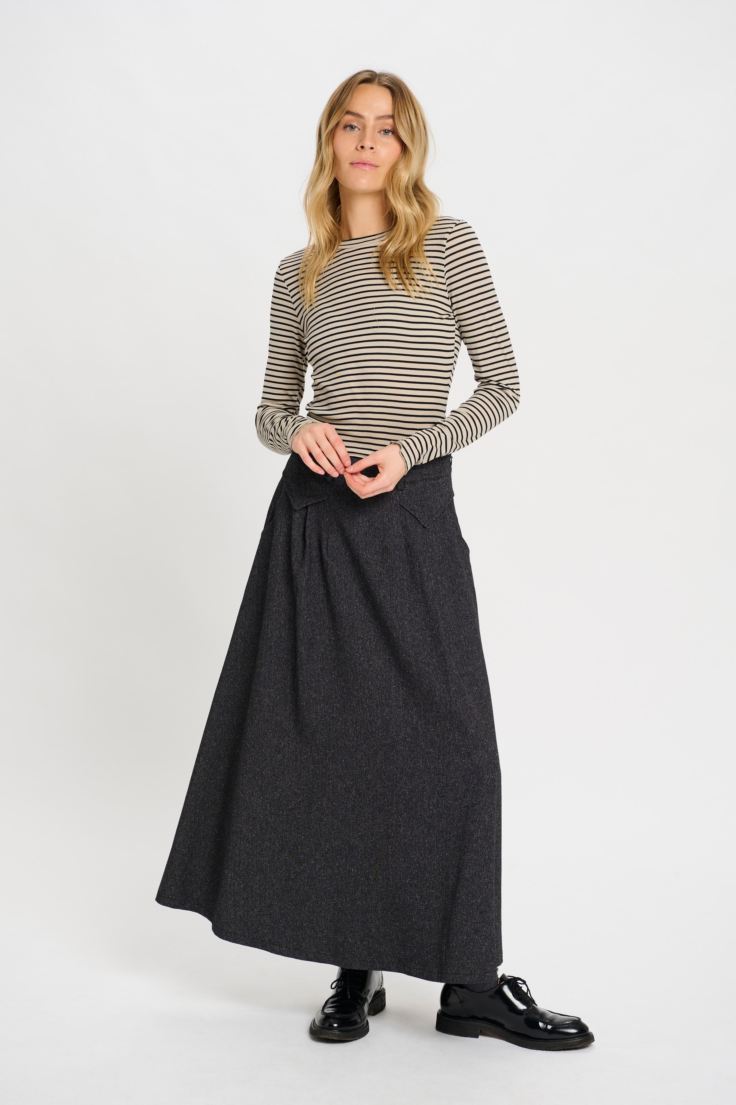 Clematis Embo Tee - Black / Sand Stripe