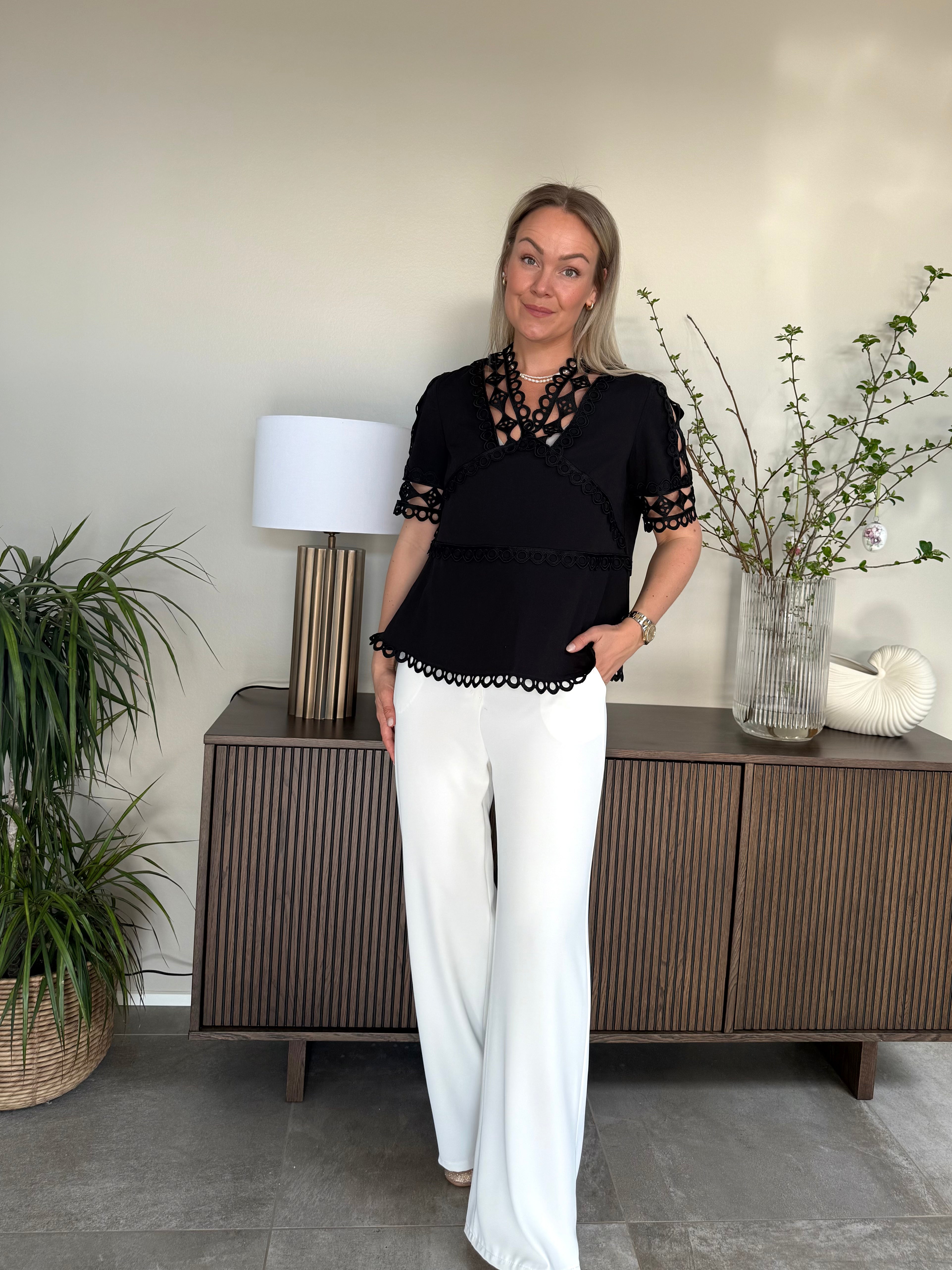 Elton Blouse - Black