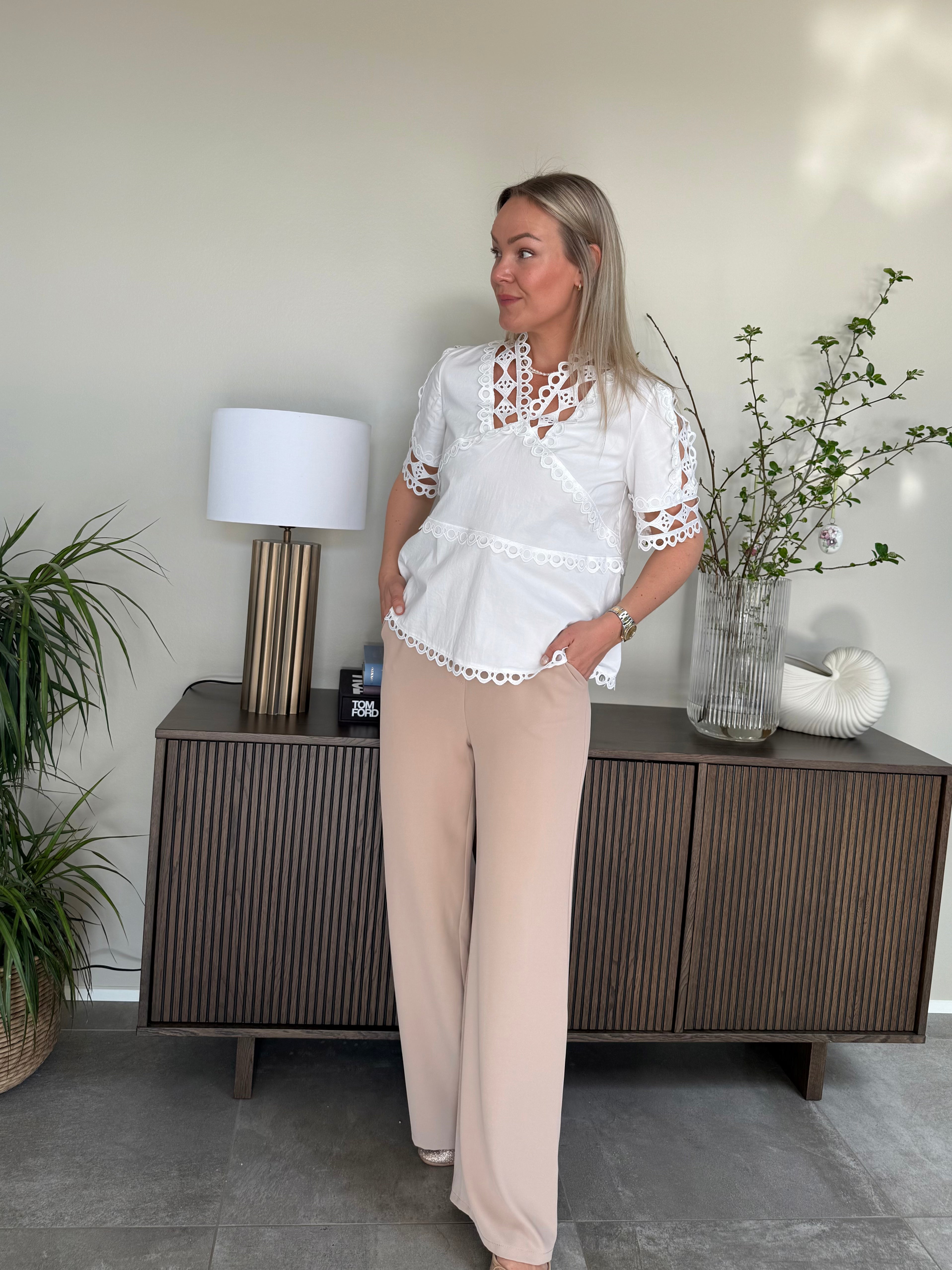 Elton Blouse - White