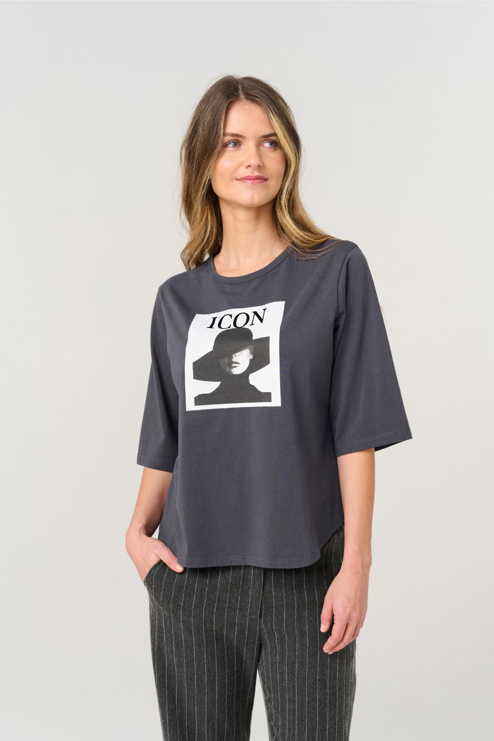 Icon Hat Tee - Dark grey