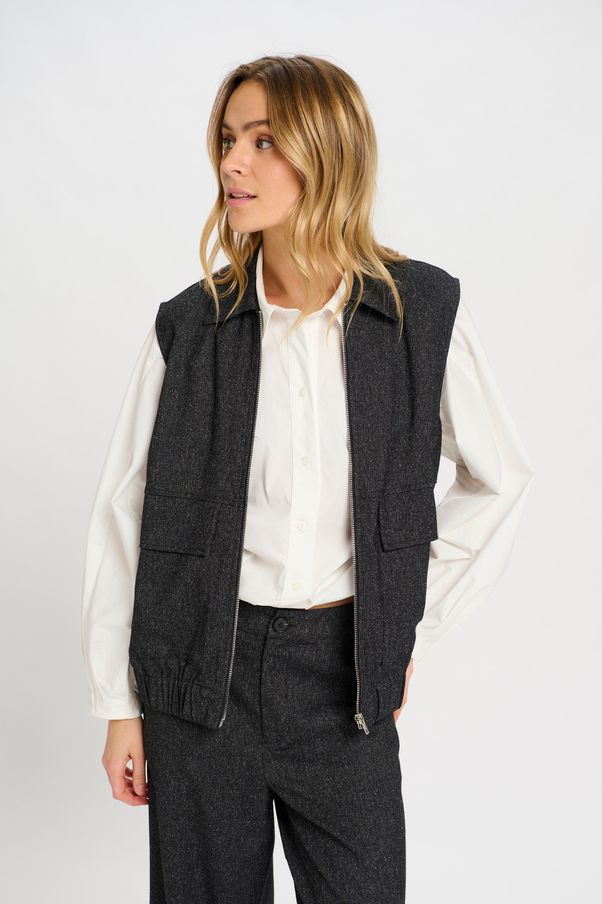 Minnelli Vest - Dark grey