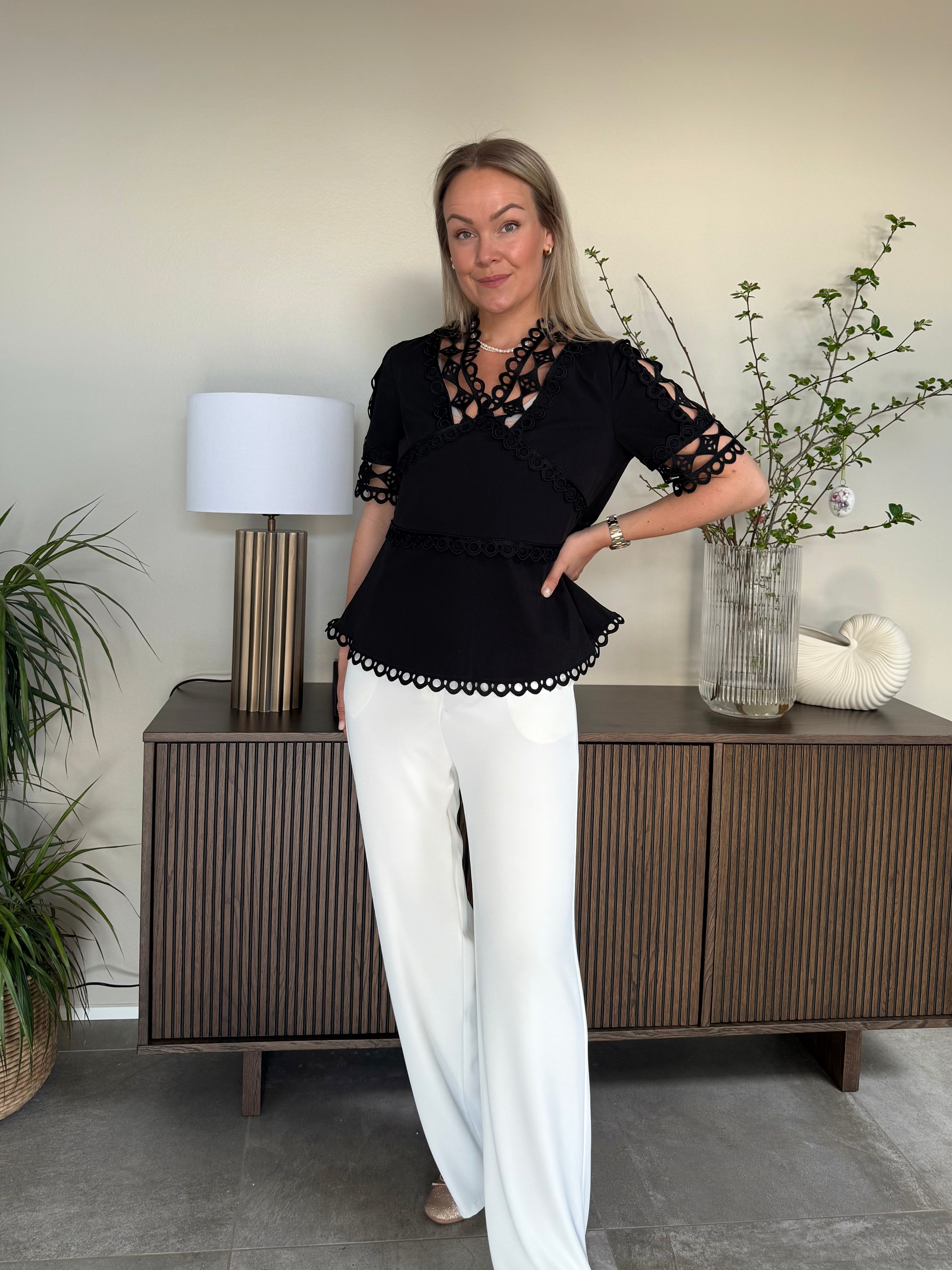 Elton Blouse - Black