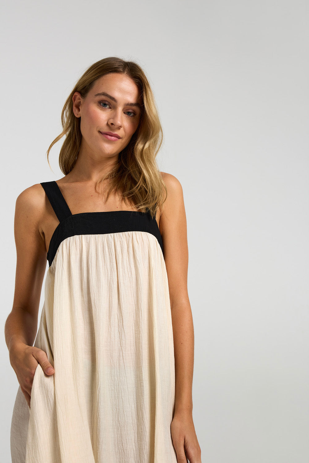 Costamani Prato Dress Dresses Black/Whisper