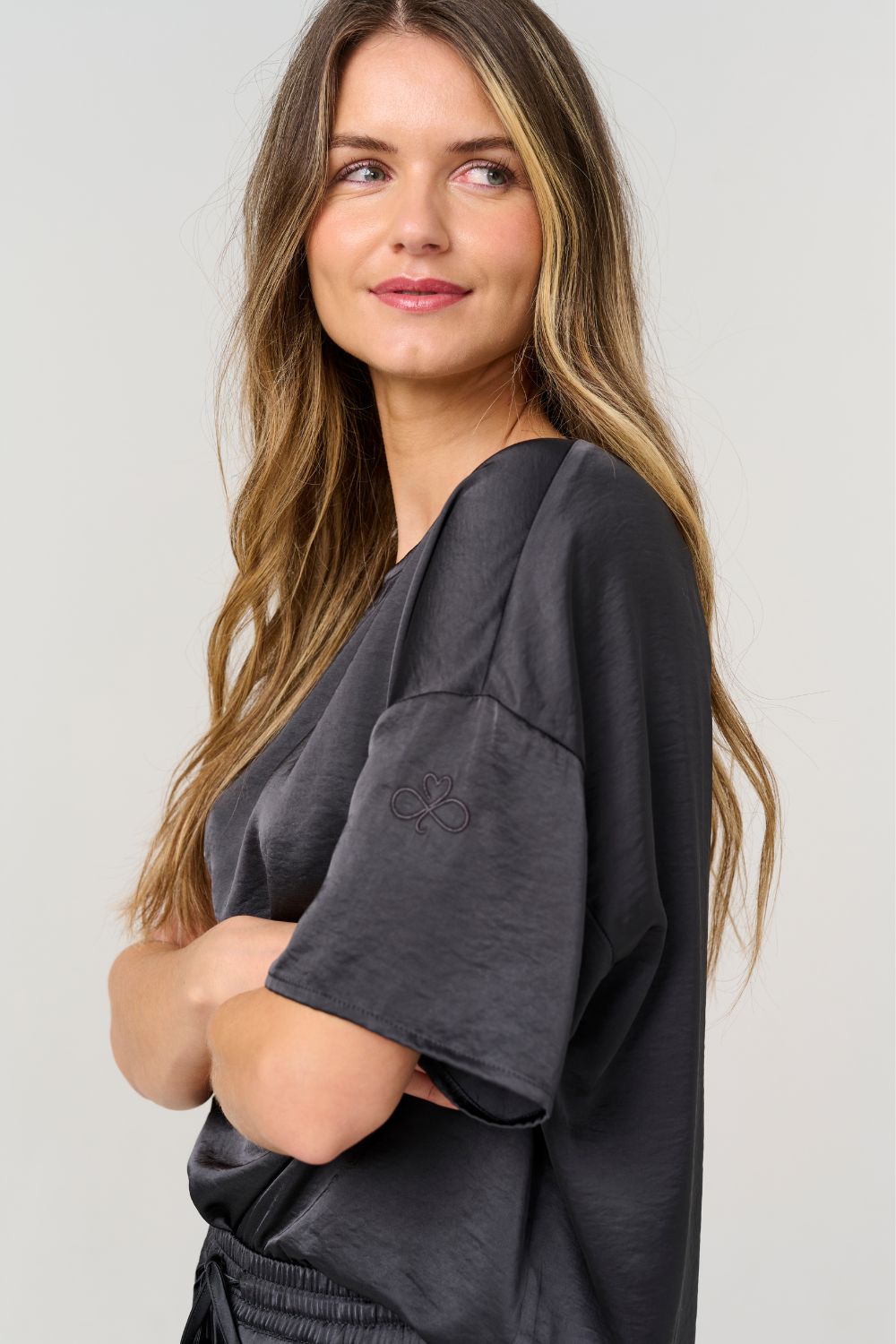 Clip S/S Blouse - Dark grey